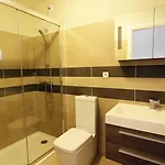 Ξενοδοχείο με διαμερίσματα Salina Bay 4*