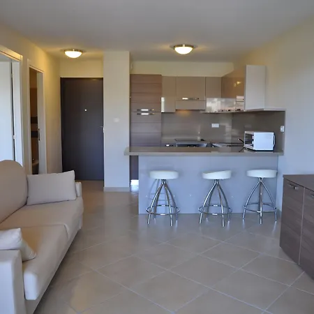 Hotel apartamentowy Salina Bay 4*