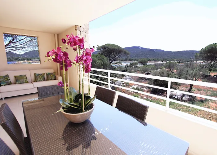 Salina Bay Aparthotel 4*