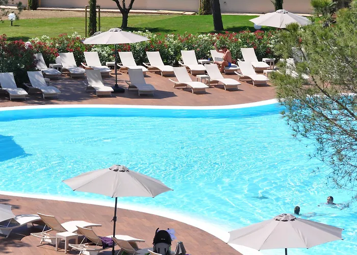 Salina Bay Aparthotel 4*