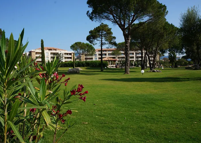 Salina Bay Apart-hotel