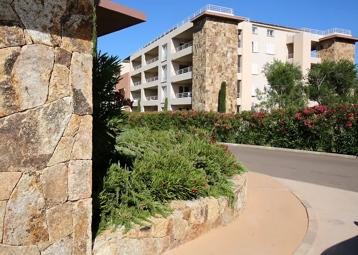 Apart-hotel Salina Bay 4*