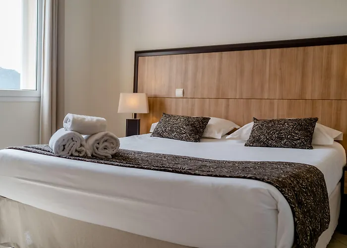 Aparthotel Salina Bay 4*