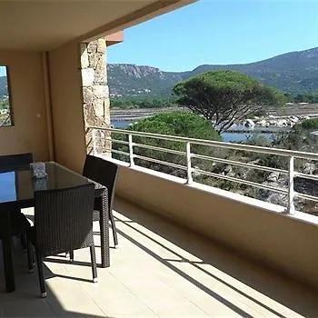 Salina Bay Apart-hotel